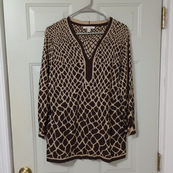 JM Collection Giraffe Print V-Neck Tunic Top Womens M Bohemia - Picture 1 of 10